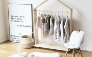 dressing montessori